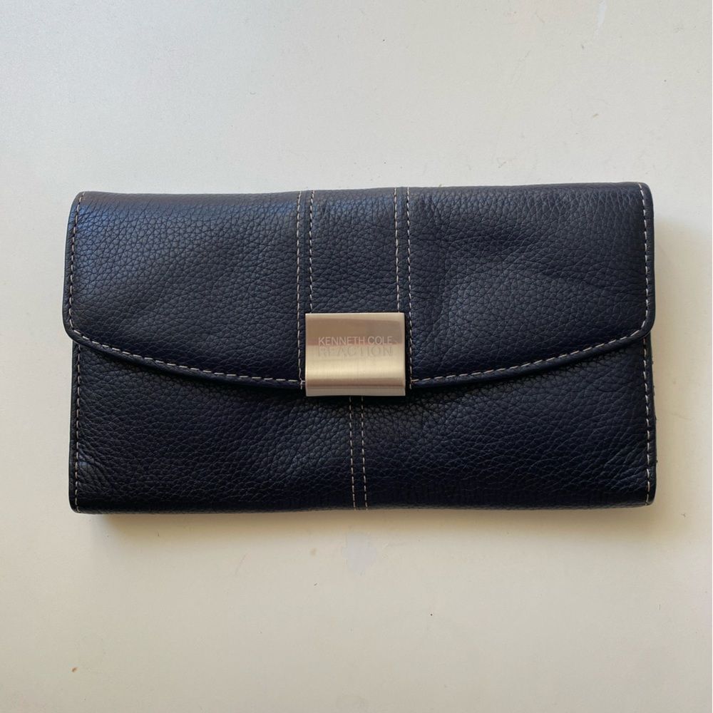 Kenneth Cole Midnight Black Pebbled Wallet